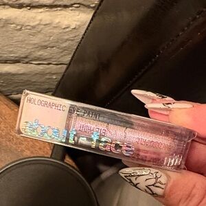 About Face Holographic Eye Paint